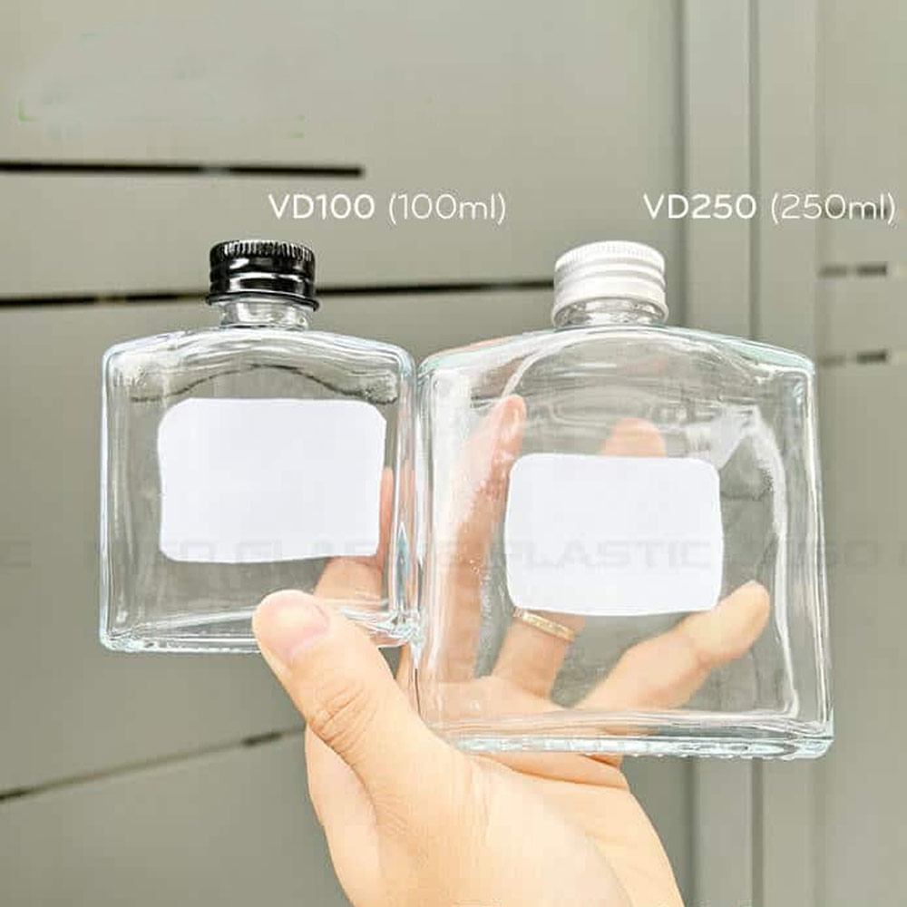 Chai Thuy Tinh Vuong Dep 100ml